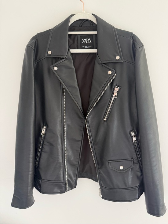 Zara Jackets & Blazers - ZARA Men’s Black Faux Leather Moto Jacket Size M Fits Women’s Oversized Small